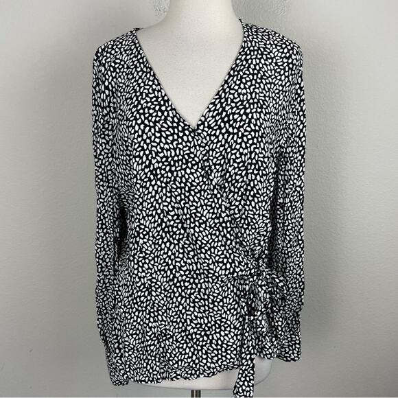 Talbots Black White Abstract Dot Partial Wrap Long Sleeve Top XL - Picture 2 of 10
